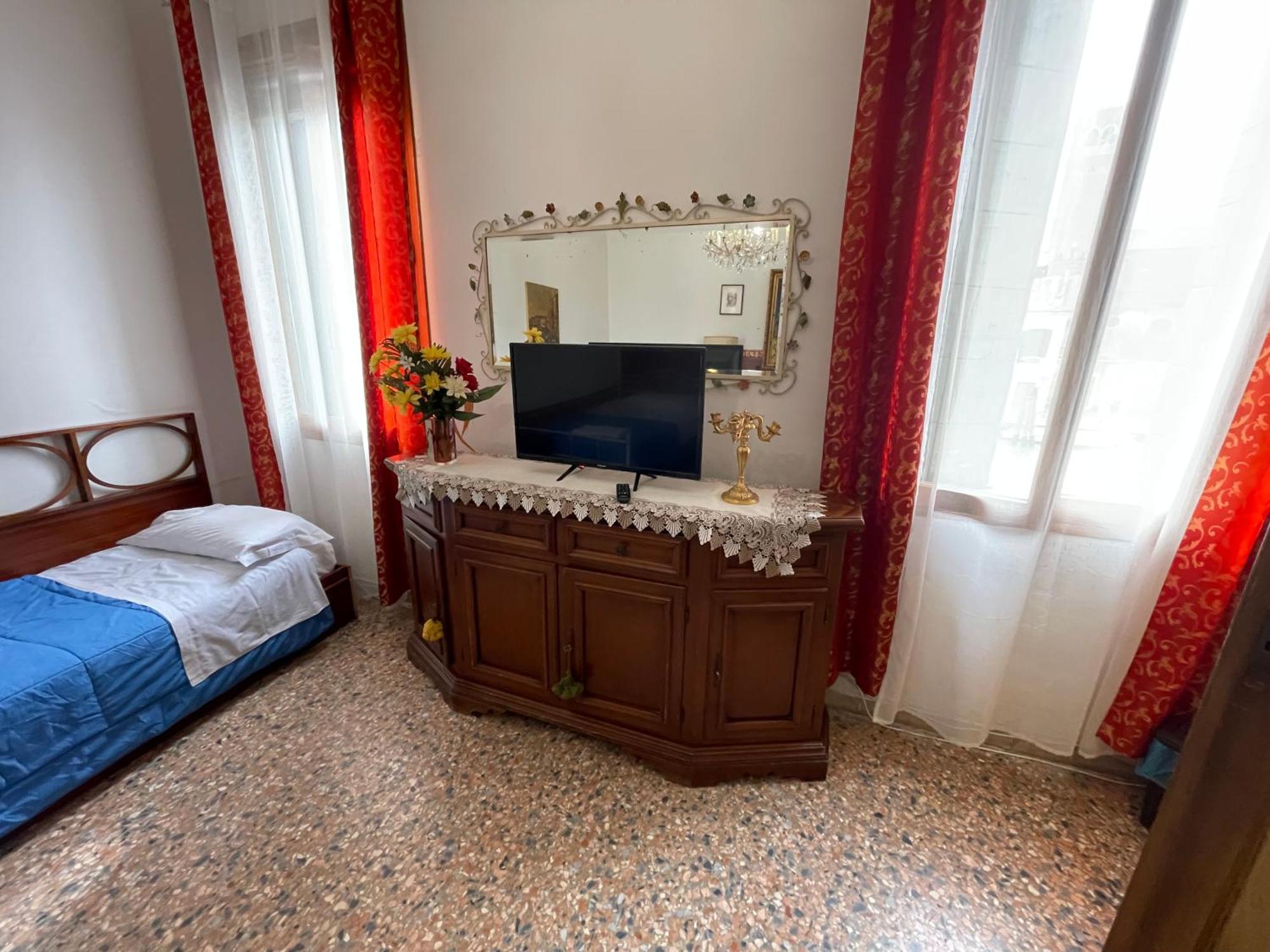 Princess Guest House Canal View Βενετία Εξωτερικό φωτογραφία